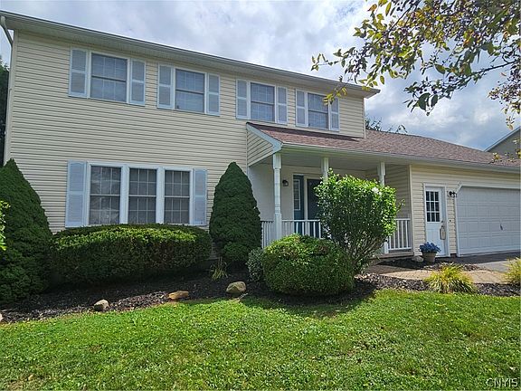 2nd image of 110 Cedarcrest Ln