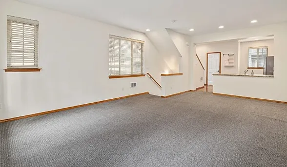 217 Sagebrook Ln — Photo 7
