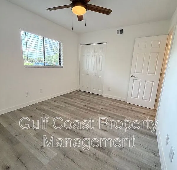 16150 Bay Pointe Blvd #107 — Photo 22