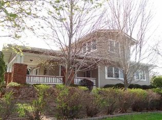704 W Penn St, Williamsburg, IA