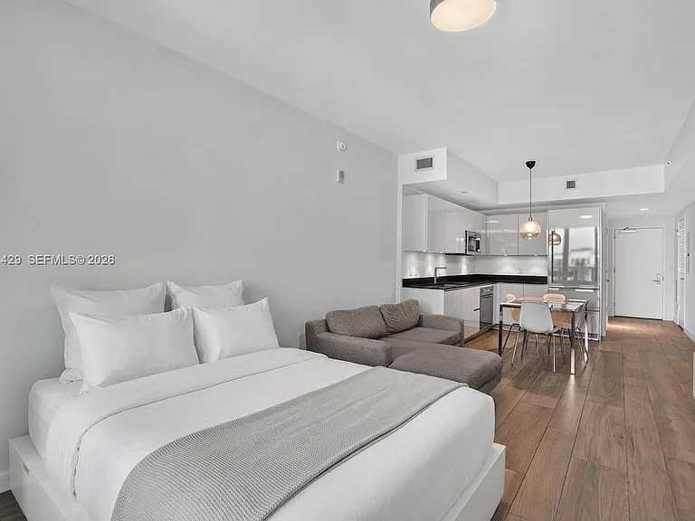 1010 Brickell Ave #3510 — Photo 11