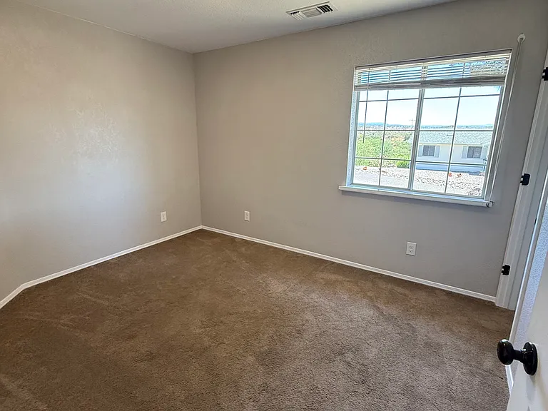 2512 S Rio Verde Dr — Photo 4