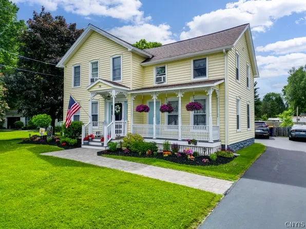78 Barringer Rd, Ilion, NY 13357