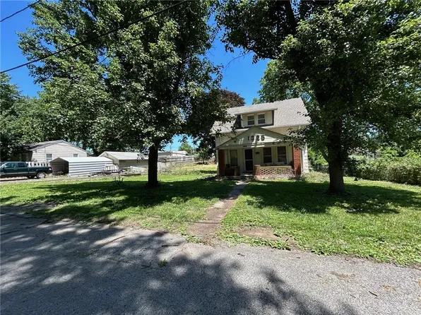 1325 S Main St, Independence, MO 64055