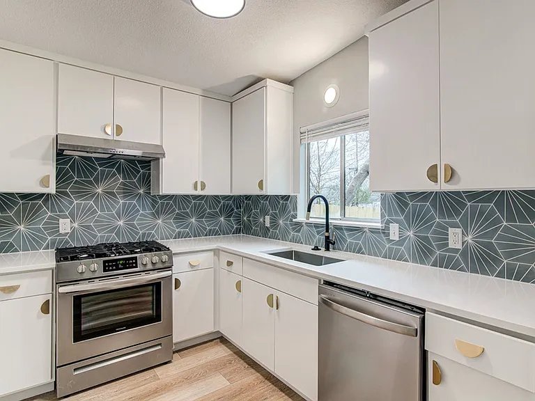 4707 Menchaca Rd — Photo 11