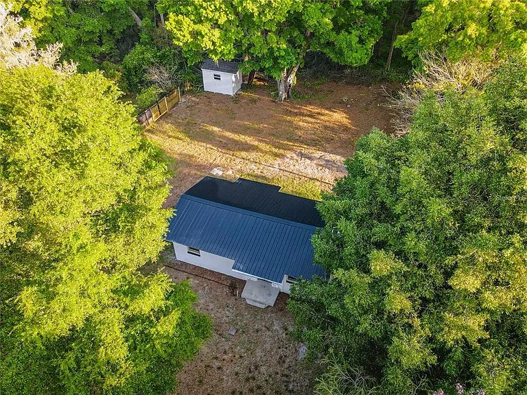 107 Earls Ln — Photo 23