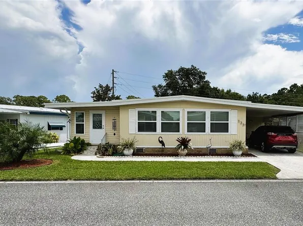 121 Pyracantha Ln, Leesburg, FL 34748