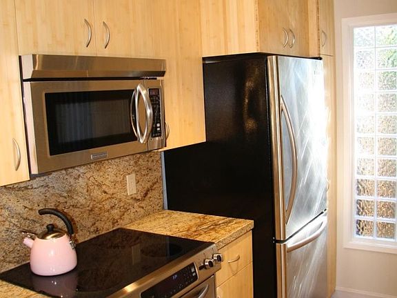 Kitchen and window light