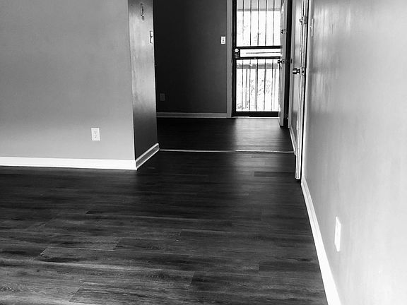 2nd image of 3328 Pinewood Ave #C
