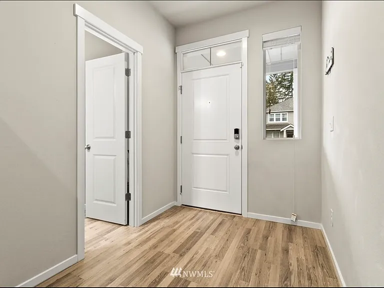 2914 Fiddleback St NE — Photo 9
