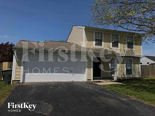 1221 Crossbrook Blvd Photo 1