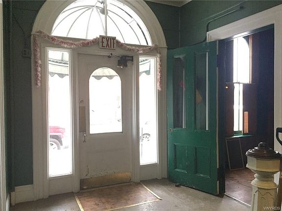 2nd image of 28 Exchange St