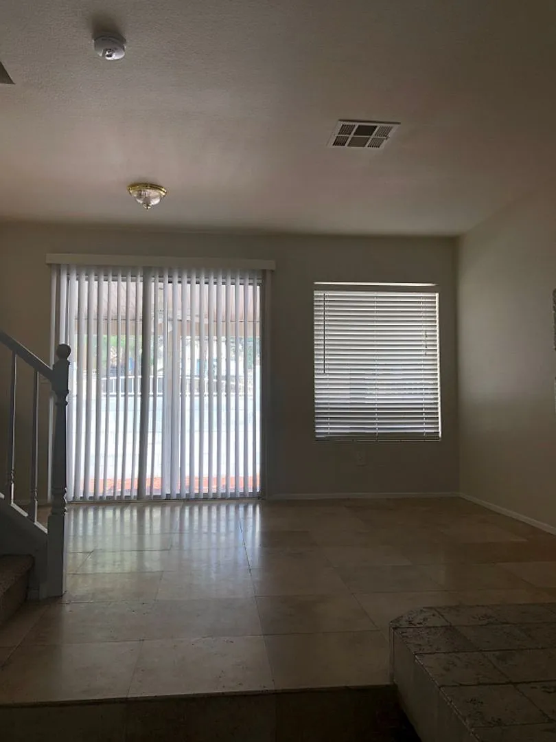 Northwest Home for Rent — Photo 3