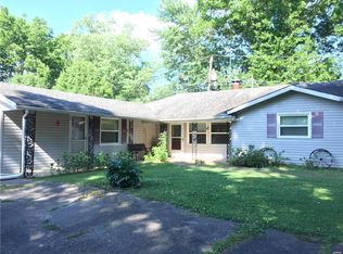 7216 N Shore Dr, Robertsville, MO 63072