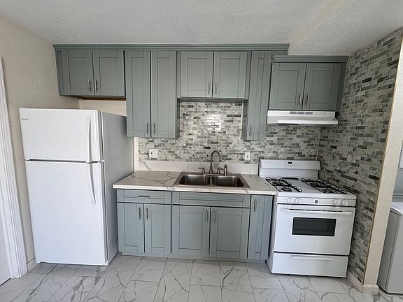4th image of 1406 Oakdale Ave #1408