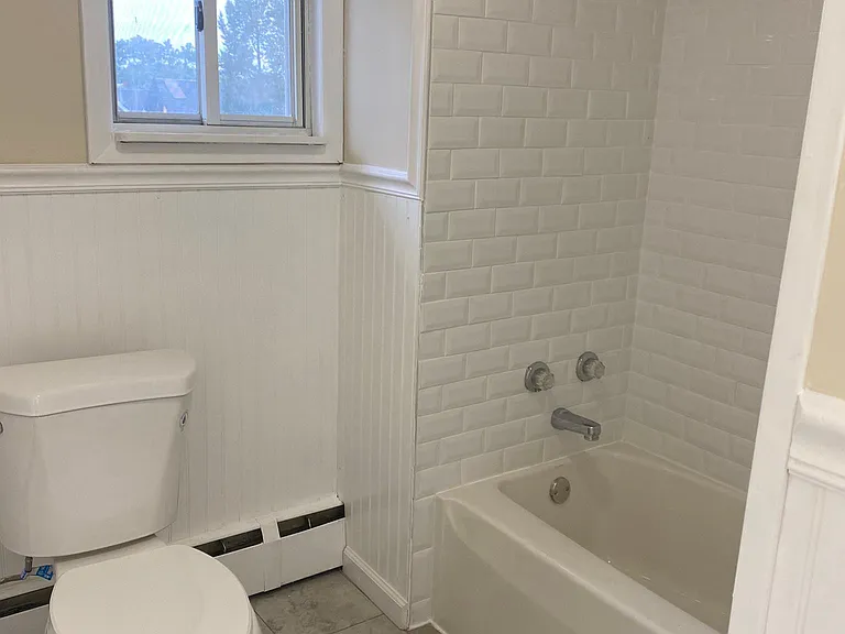 1313 Hampton St — Photo 9