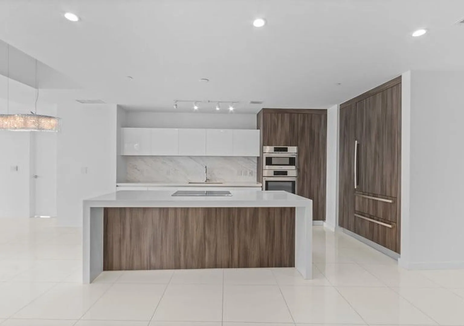 851 NE 1st Avenue 3512, Miami, FL 33132 — Photo 1