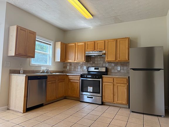 2nd image of 259 Hardy Lillies Dr
