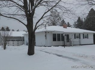 9 Sequoia Ave, Whitesboro, NY 13492