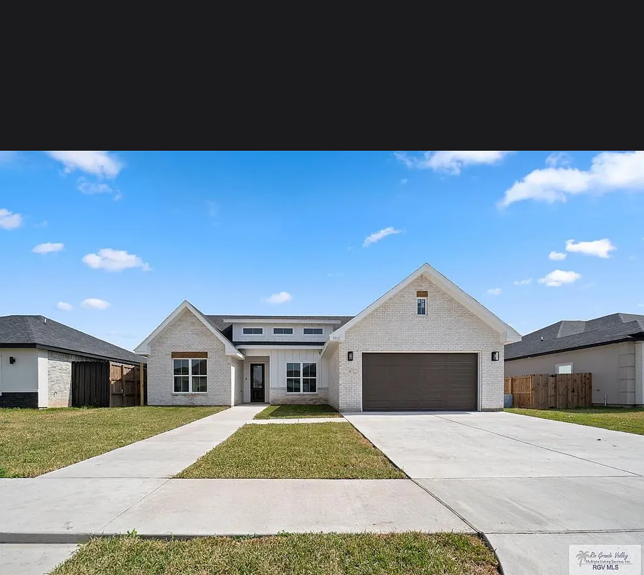 4 bed, 2.5 bath, 2078 sqft, $2,500 — Photo 1