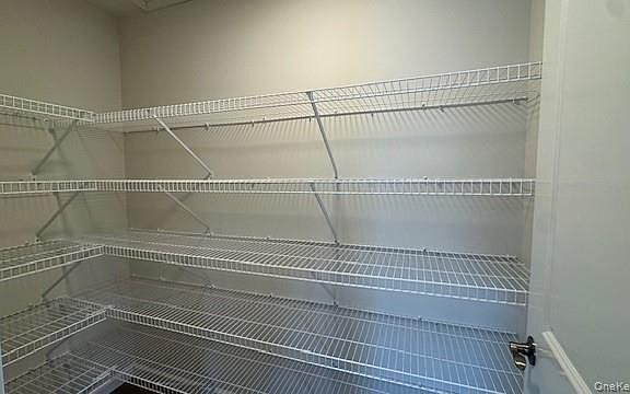 5th image of 135 Cooper Rd #1