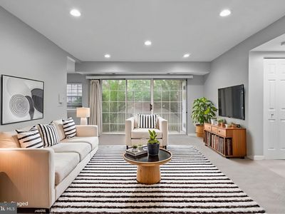 1931 Wilson Ln APT 101, Mc Lean, VA, 22102