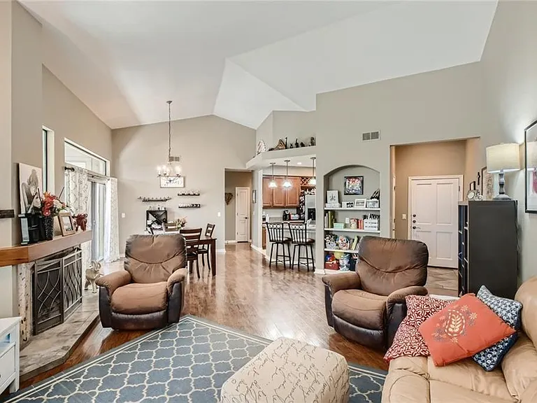 300 San Gabriel Village Blvd #424 — Photo 6