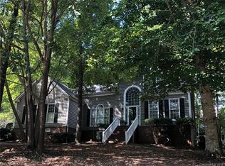 408 Shrewsbury Ln, Matthews, NC 28105