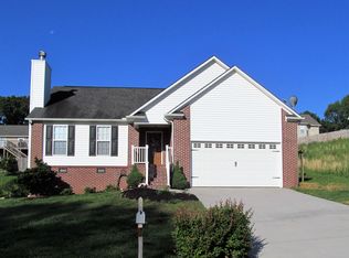 3919 Mountain Vista Rd, Knoxville, TN 37931