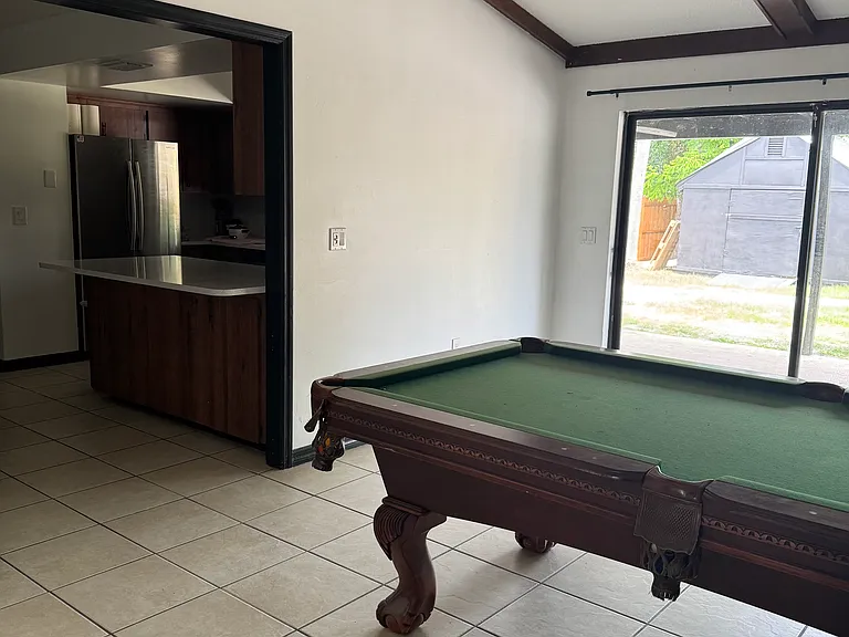 3725 S Bumby Ave — Photo 2