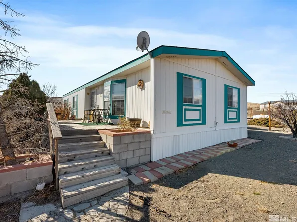 2675 Ramsey St, Silver Springs, NV 89429