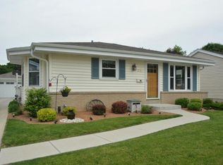 3731 S 95th St, Milwaukee, WI 53228