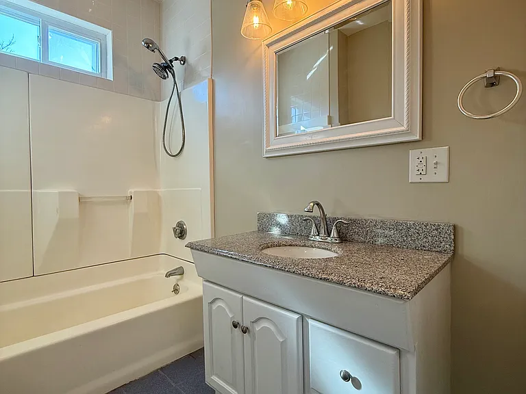 165 Chestnut St #2 — Photo 16