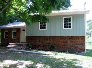 827 Midfield Ct SE, Cleveland, TN 37323