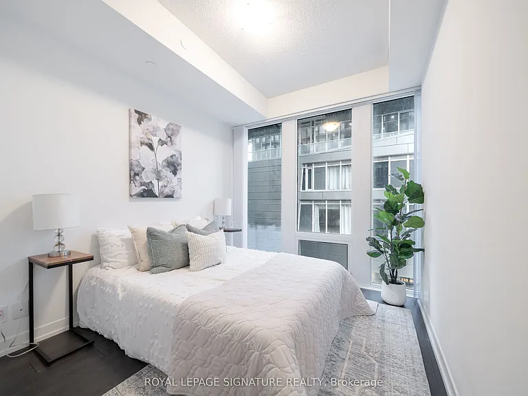 60 Shuter St #203 — Photo 13