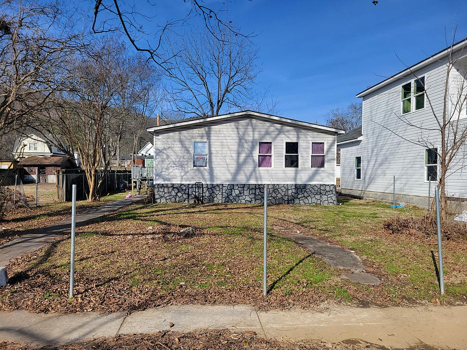 2nd image of 406 Elm Ave