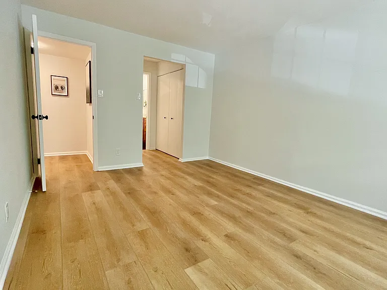 3 Pickering Ct #102 — Photo 17