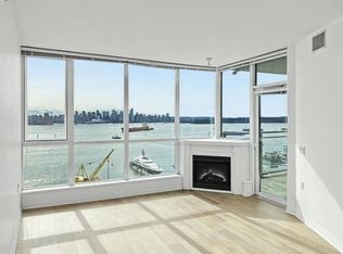 138 Esplanade E #1804, North Vancouver, BC V7L4X9