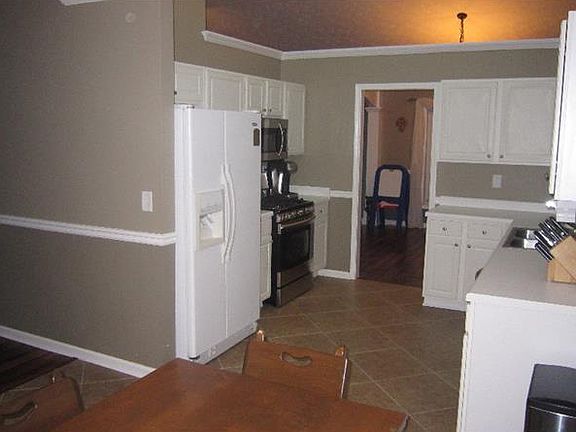 3rd image of 2037 Willow Pointe Dr