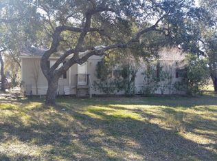 750 County Road 770, Natalia, TX 78059