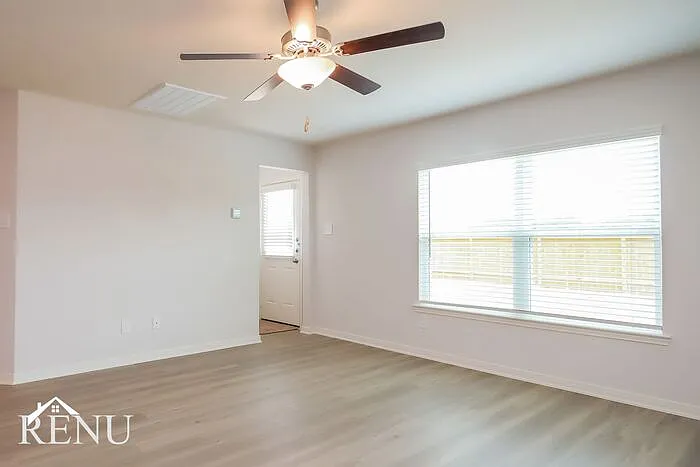 25310 Shadowdale Dr — Photo 6