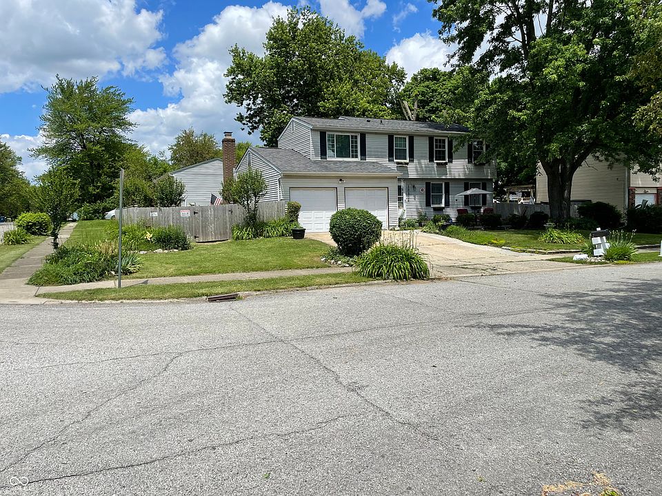 1st image of 10304 Woodhaven Cir