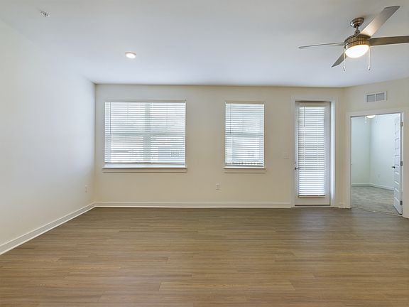 2nd image of 2520 New Port Royal Rd #3305