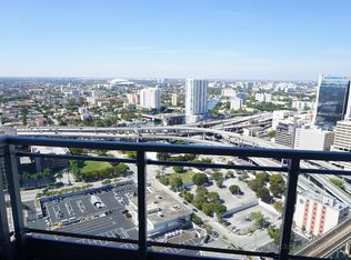 90 SW 3rd St APT 3505, Miami, FL 33130
