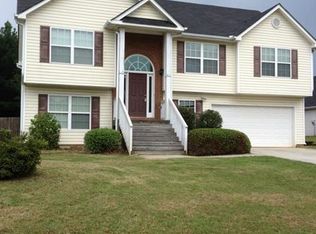 1403 Waterford Ct, Loganville, GA 30052