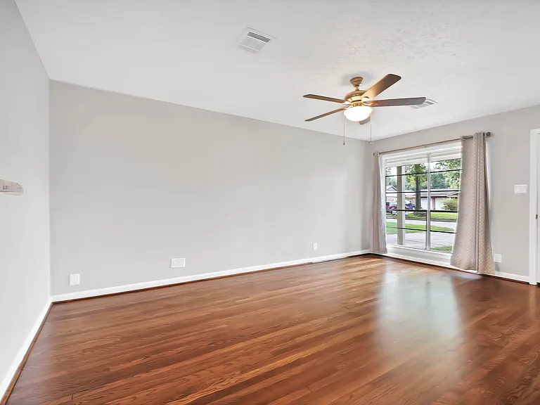 8619 Norton Dr — Photo 13