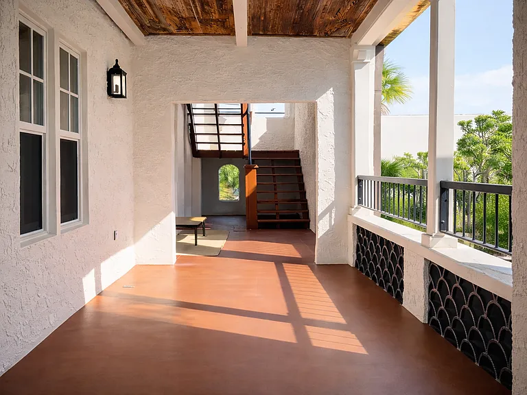 Sunset Ocean House — Photo 26