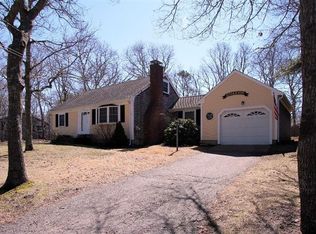 9 Lavender Ln, West Yarmouth, MA 02673