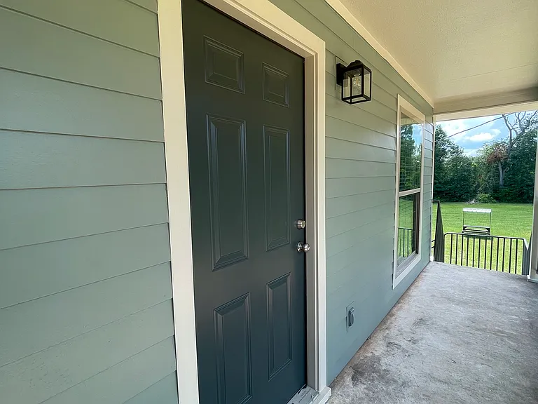 1521 W Court St — Photo 6