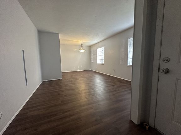 3rd image of 937 Middle Cove Dr